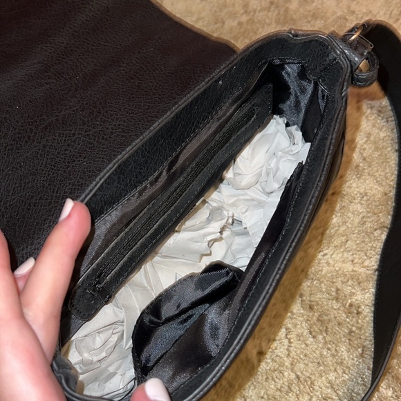 Gal Black Genuine Leather Bronze Studded Flap Satchel Shoulder Bag - Picture 4 of 6